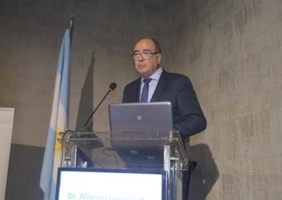 Dr. Alberto Lorenzatti en su presentación "Papel de los iPCSK9 en el riesgo cardiovascular".